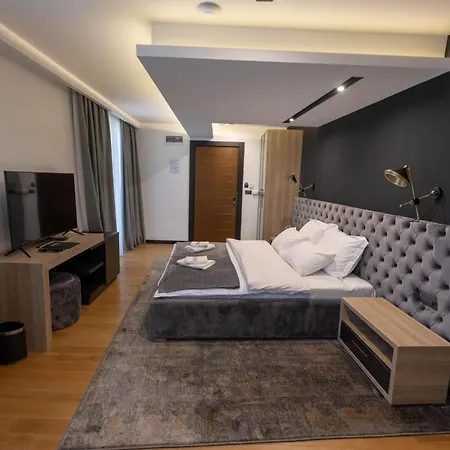 Borneo Hotel 3*