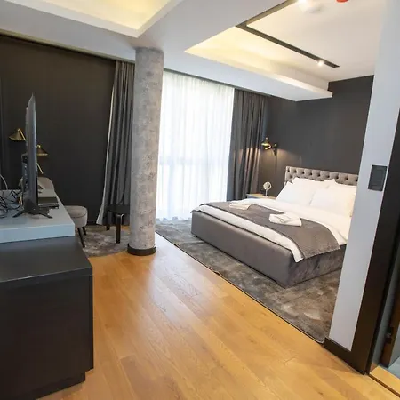 Borneo Hotel 3*